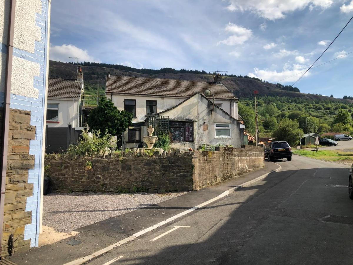 Rhondda Tunnel Cottage By Staystaycations Treorky エクステリア 写真